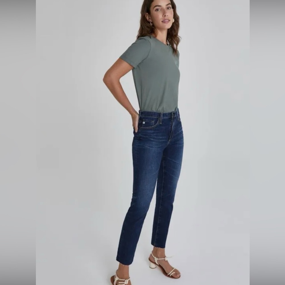 AG The Isabelle High Rise Straight Crop jeans. Size 26”
